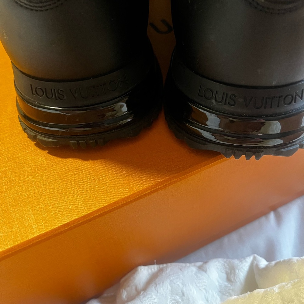 Louis Vuitton Men's Black Monogram Sneakers Runaway Sneakers - Picture 7 of 9
